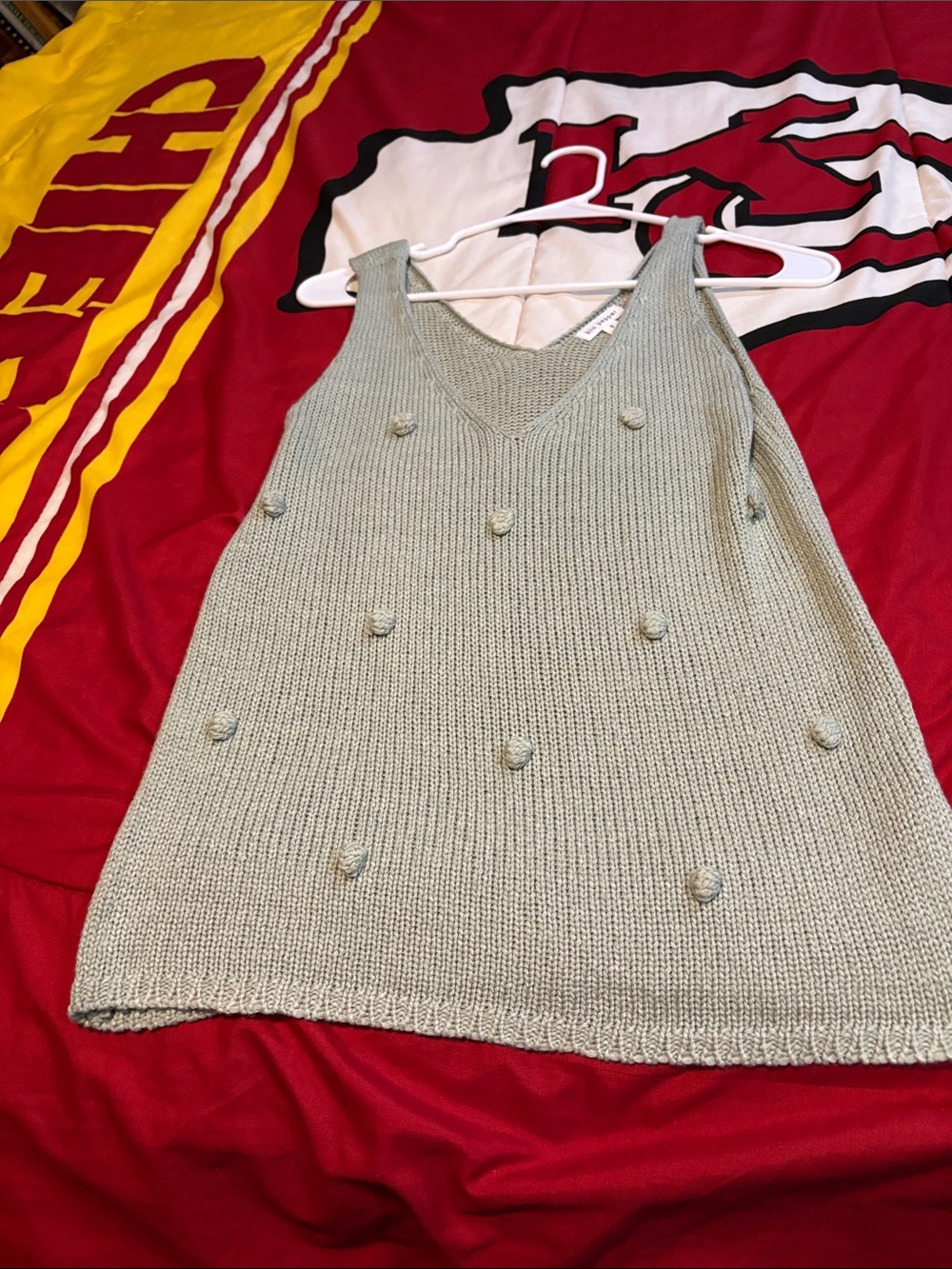 V-Neck Pom-Pom Knit Tank Sweater - Light Sage small good condition